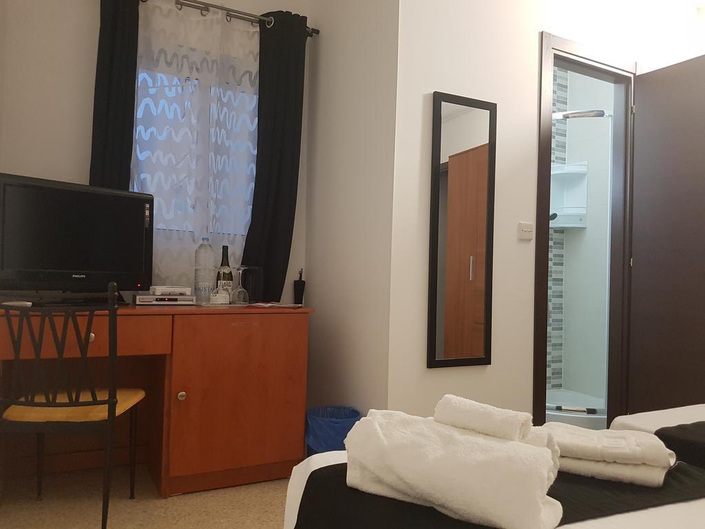 D'Ambrogio Guest House Rabat Exteriör bild